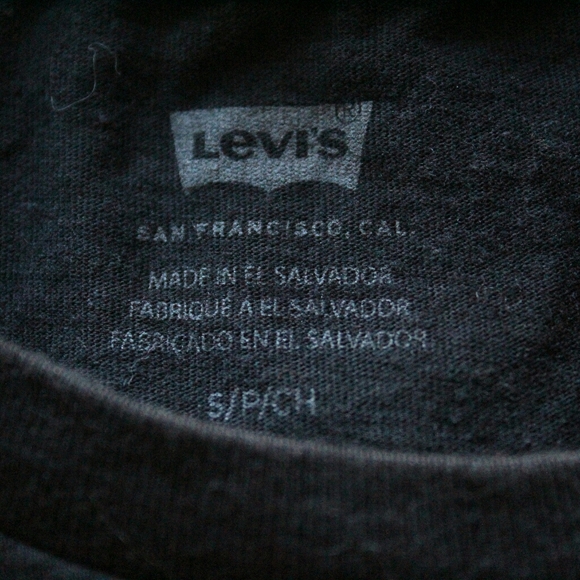 Levi's tee - Picture 2 of 2
